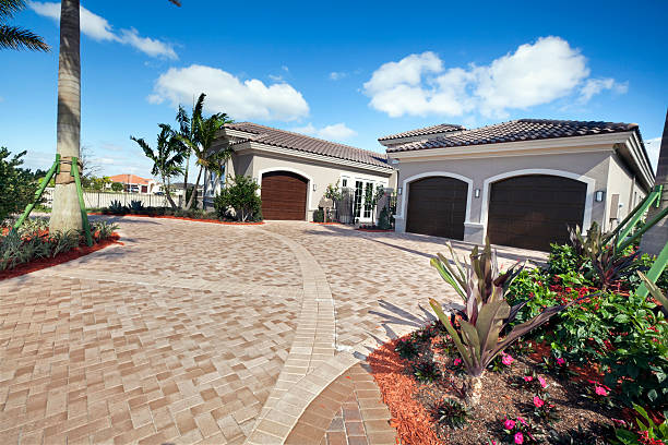 Best Interlocking Driveway Pavers  in Markle, IN